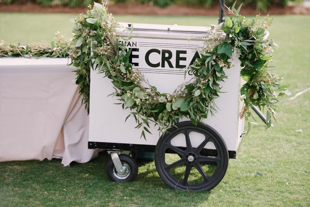 An ice cream cart